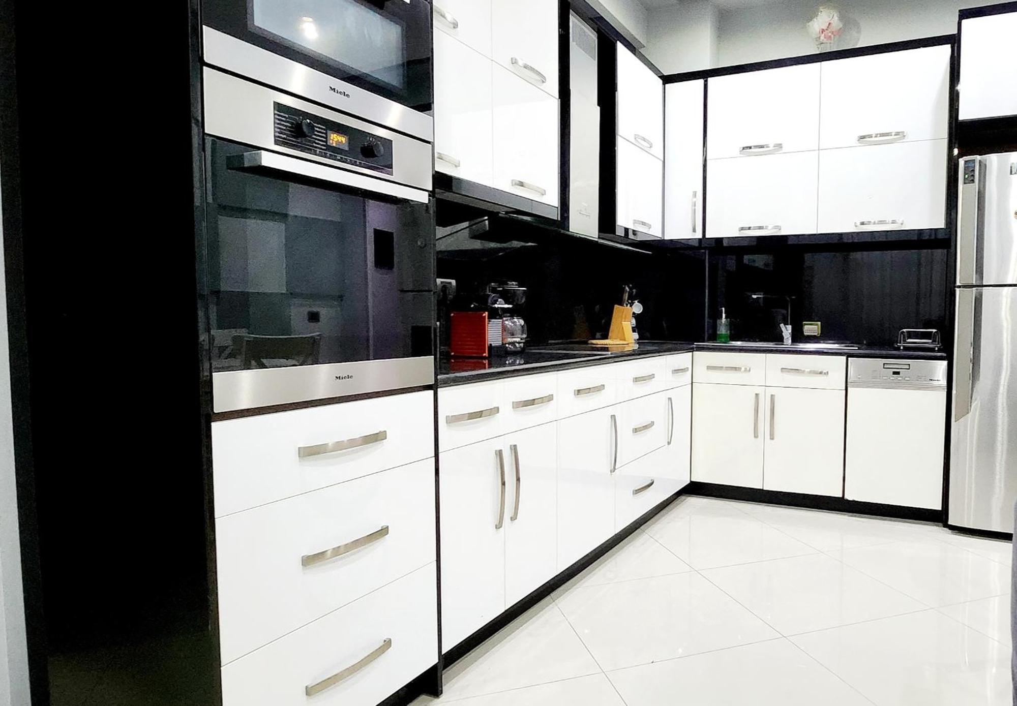 Alpha Seaside Apartment *