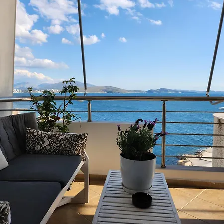Alpha Seaside Apartment Sarande Exterior photo