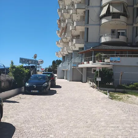 Alpha Seaside Apartment Sarande Exterior photo
